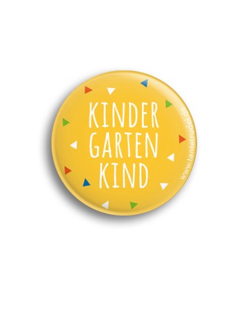 Tante Trudel Button Kindergartenkind gelb